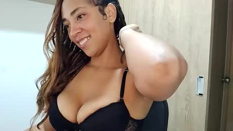 Danna  Ross online show from 24, 4, 2026