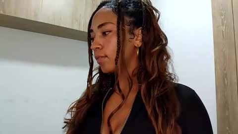 Danna  Ross online show from 28, 4, 2026