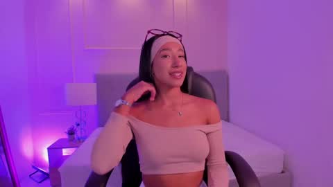 danna_palmeth online show from 7, 10, 2025