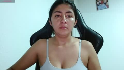Snapshot of danna_peterson chatting on 29, 4, 2026 Danna online show from 29, 4, 2026