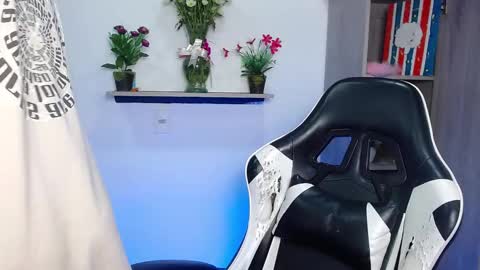 Danna online show from 25, 11, 2025