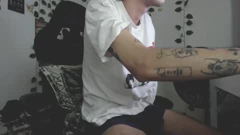 Snapshot of danny_phantom_09 chatting on 12, 1, 2026 danny_phantom_09 online show from 12, 1, 2026