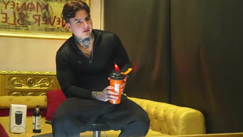 Snapshot of dantecoppolaa chatting on 25, 4, 2026 Dante coppola online show from 25, 4, 2026