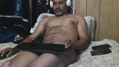 Snapshot of dantehot82 chatting on 7, 6, 2026 dantehot82 online show from 7, 6, 2026