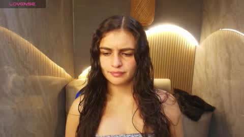 Snapshot of dany_r_ chatting on 1, 10, 2025 Dany online show from 1, 10, 2025