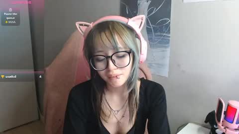 Snapshot of danyelleeyermann chatting on 28, 5, 2026 danyelleeyermann online show from 28, 5, 2026