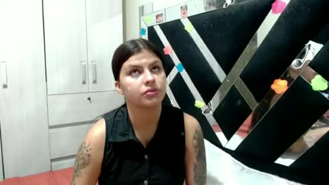 Snapshot of daphne877046 chatting on 13, 6, 2026 daphne877046 online show from 13, 6, 2026