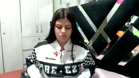 Snapshot of daphne877046 chatting on 23, 6, 2026 daphne877046 online show from 23, 6, 2026