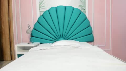 Daphne  online show from 29, 1, 2025