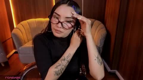 Snapshot of daphne_nicole_b chatting on 31, 5, 2026 daphne_nicole_b online show from 31, 5, 2026