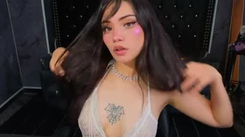 Snapshot of daphne_nicole_b chatting on 16, 7, 2026 daphne_nicole_b online show from 16, 7, 2026