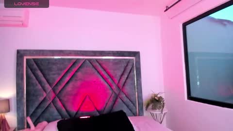 Daphne online show from 11, 2, 2025