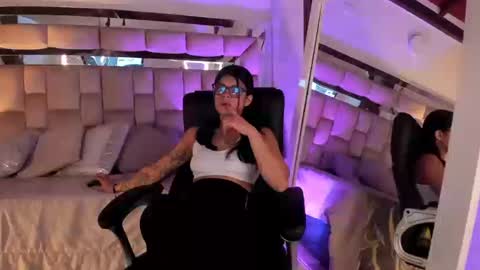 Daphne online show from 11, 9, 2025