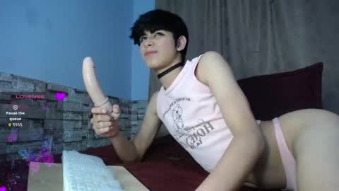 MAX online show from 17, 10, 2025