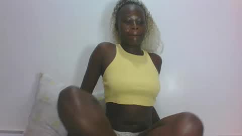 Snapshot of darberry21 chatting on 4, 7, 2026 ESTHER online show from 4, 7, 2026