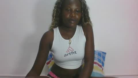 Snapshot of darberry21 chatting on 24, 7, 2026 ESTHER online show from 24, 7, 2026