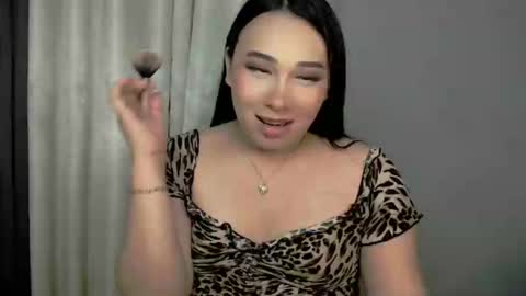 Snapshot of darcy_world chatting on 25, 1, 2025 DARCY online show from 25, 1, 2025