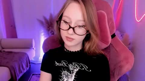 Snapshot of dariatate chatting on 20, 12, 2025 Daria Tate online show from 20, 12, 2025