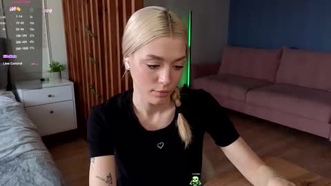 Snapshot of darilboom chatting on 12, 3, 2026 darilboom online show from 12, 3, 2026