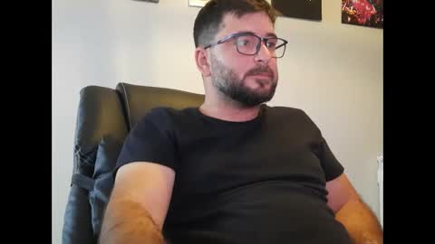 Snapshot of dariux_m chatting on 7, 11, 2025 dariux_m online show from 7, 11, 2025