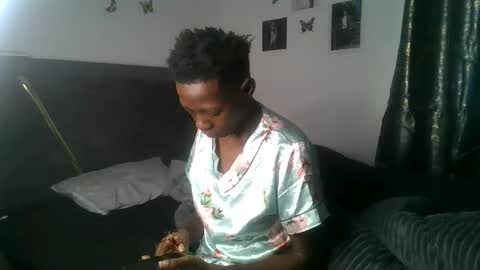 Snapshot of dark_mellanin chatting on 28, 5, 2026 dark_mellanin online show from 28, 5, 2026