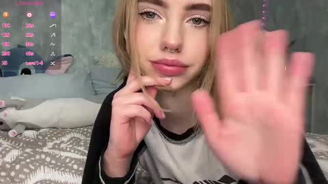 Snapshot of dark_side1213 chatting on 28, 10, 2025 Darkside online show from 28, 10, 2025