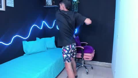 dark_valentino online show from 4, 3, 2026