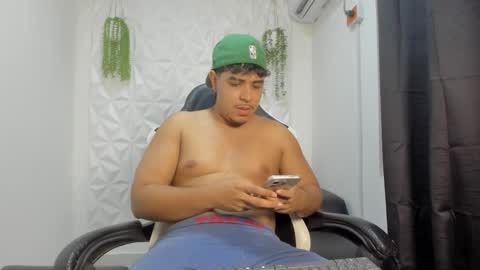 darkalphax01 online show from 18, 1, 2026