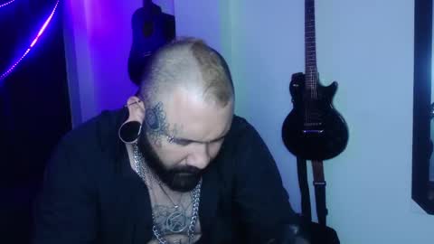 darkclothes online show from 24, 12, 2024