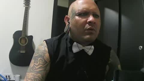 darkclothes online show from 20, 1, 2025