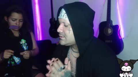 darkclothes online show from 27, 1, 2025