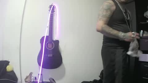 darkclothes online show from 1, 2, 2025