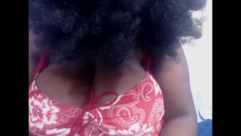 Snapshot of darkgiantmelanin chatting on 6, 5, 2026 darkgiantmelanin online show from 6, 5, 2026