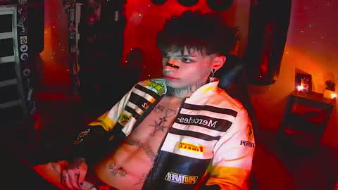   online show from 5, 11, 2025