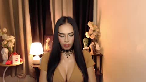 HAPPY BIRTHDAY MISTRESS MADRIANA online show from 10, 2, 2025