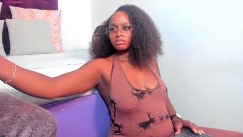 Snapshot of darle_volant chatting on 16, 9, 2025 Darle Volant online show from 16, 9, 2025