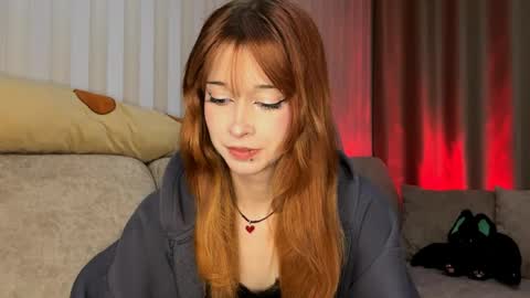 Snapshot of darleencouty chatting on 25, 5, 2026 Lina online show from 25, 5, 2026