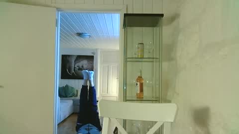 Dario online show from 12, 3, 2025