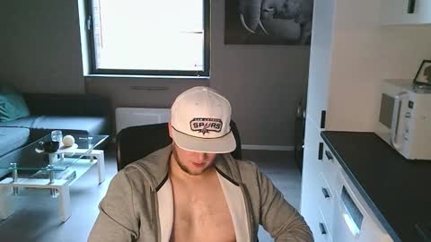 Dario online show from 24, 10, 2025