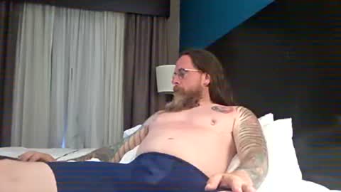 Snapshot of darthraider76 chatting on 10, 7, 2026 DarthRaider online show from 10, 7, 2026