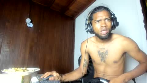 Snapshot of davcashmaster420 chatting on 4, 7, 2026 davcashmaster420 online show from 4, 7, 2026