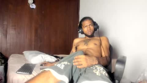 Snapshot of davcashmaster420 chatting on 5, 7, 2026 davcashmaster420 online show from 5, 7, 2026
