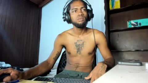 Snapshot of davcashmaster420 chatting on 8, 7, 2026 davcashmaster420 online show from 8, 7, 2026