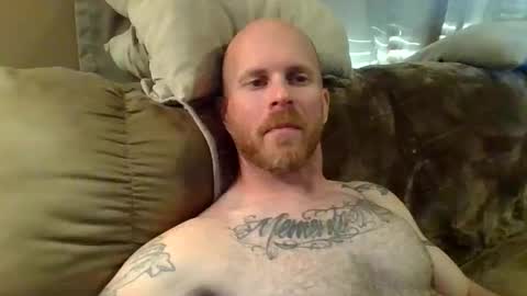 Snapshot of dave8404 chatting on 23, 4, 2026 Dave online show from 23, 4, 2026