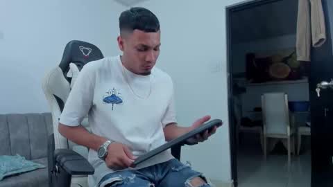 Snapshot of dave_skinnycum420 chatting on 29, 9, 2025 dave online show from 29, 9, 2025