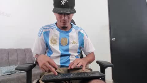 Snapshot of dave_skinnycum420 chatting on 2, 10, 2025 dave online show from 2, 10, 2025