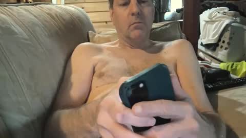 Snapshot of davecock50 chatting on 4, 3, 2025 davecock50 online show from 4, 3, 2025