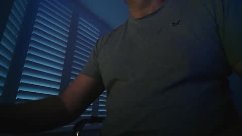 davesu12345 online show from 9, 2, 2026