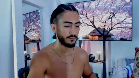 Snapshot of david_johnson372 chatting on 5, 7, 2026 Hey im David that loves to explore and speak their fantasies. Very open talktative and nice. Feel free to chat with me online show from 5, 7, 2026