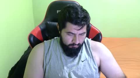 Snapshot of daviddelz chatting on 1, 12, 2025 David online show from 1, 12, 2025